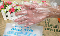 一次性手套pe薄膜手套食品级全新料安全卫生防油厨房美容家务手套