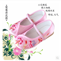 新款老北京儿童绣花布鞋 女童古筝表演舞蹈公主鞋居家旅游运动鞋
