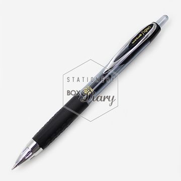 日本三菱UMN-207中性笔/水笔 防水防晒 橡胶握柄 按制式 4色选
