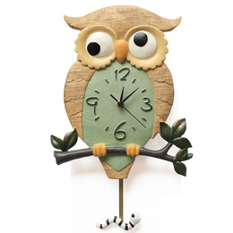 包邮创意可爱卡通猫头鹰客厅树脂挂钟儿童卧室房间静音摇摆时钟表