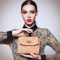 Ngasan Chu原创设计木质男女钱包单肩手提包牛奶包钱包电脑公文包